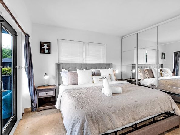 1930 NW 32nd Ct, Oakland Park FL 33309