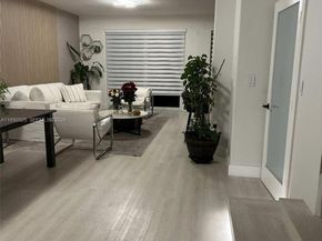 8135 NW 108th Ave, Doral FL 33178