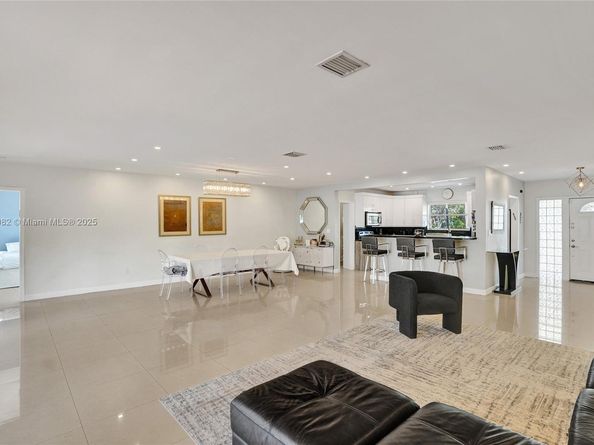 1052 NE 179th Ter, North Miami Beach FL 33162