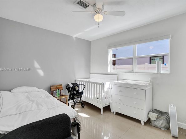 1052 NE 179th Ter, North Miami Beach FL 33162
