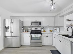 4155 Coral Springs Dr 4155, Coral Springs FL 33065