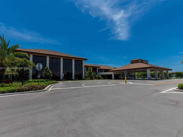 13550 SW 6th Ct 308A, Pembroke Pines FL 33027