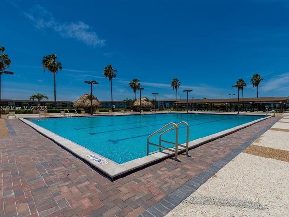 13550 SW 6th Ct 308A, Pembroke Pines FL 33027