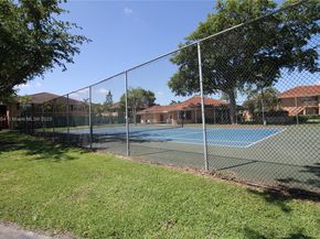 721 NW 103rd Ter 202, Pembroke Pines FL 33026