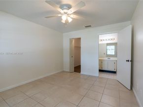721 NW 103rd Ter 202, Pembroke Pines FL 33026