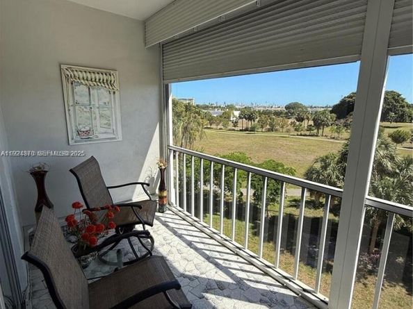 4800 Hillcrest Ln 511, Hollywood FL 33021