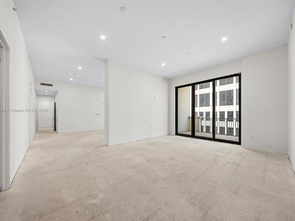 275 Giralda Ave 6AB, Coral Gables FL 33134