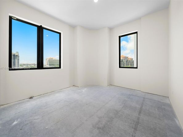 275 Giralda Ave 6AB, Coral Gables FL 33134