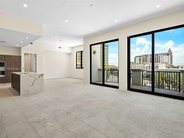 275 Giralda Ave 6AB, Coral Gables FL 33134