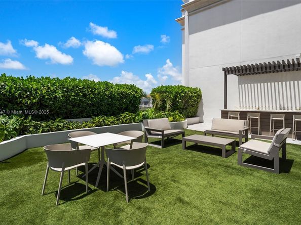 275 Giralda Ave 6AB, Coral Gables FL 33134