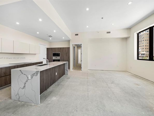 275 Giralda Ave 6AB, Coral Gables FL 33134
