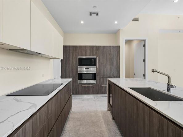 275 Giralda Ave 6AB, Coral Gables FL 33134