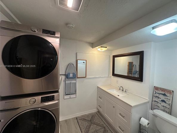 1411 SW 24th Ct, Fort Lauderdale FL 33315