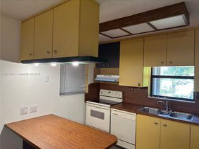 1411 SW 24th Ct, Fort Lauderdale FL 33315