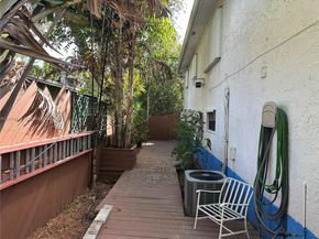 1411 SW 24th Ct, Fort Lauderdale FL 33315