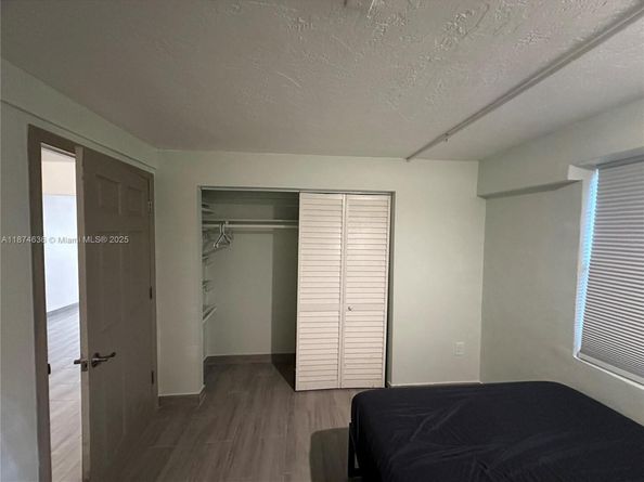 1411 SW 24th Ct, Fort Lauderdale FL 33315