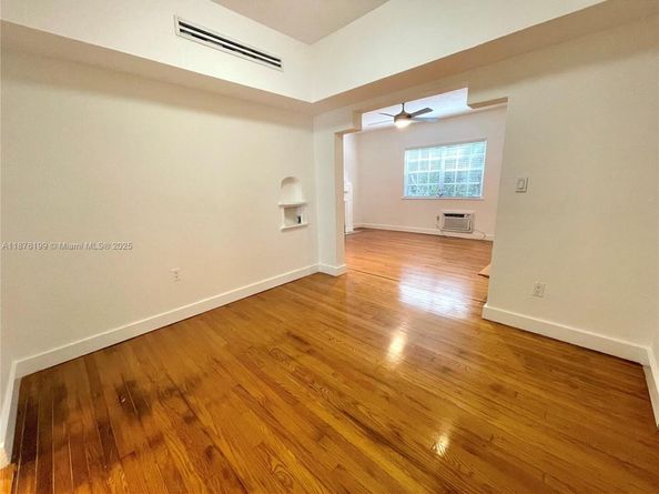 1307 Euclid Ave #2, Miami Beach FL 33139