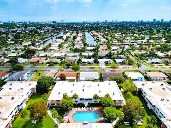 400 S Cypress Rd 424, Pompano Beach FL 33060