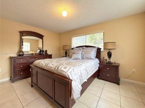 14911 SW 80th St 221, Miami FL 33193