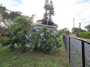 1430 NW 7th St, Fort Lauderdale FL 33311