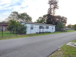 1430 NW 7th St, Fort Lauderdale FL 33311