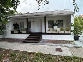 551 NW 41st St