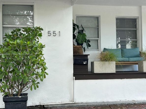 551 NW 41st St, Miami FL 33127