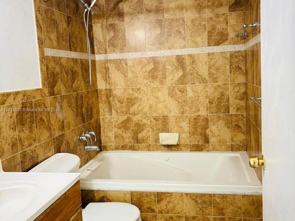 2075 SW 122nd Ave 227, Miami FL 33175