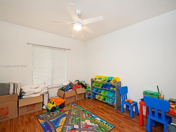961 NE 36th Ave, Homestead FL 33033