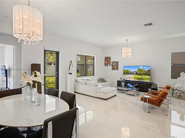 4407 SW 175th Ave, Miramar FL 33029