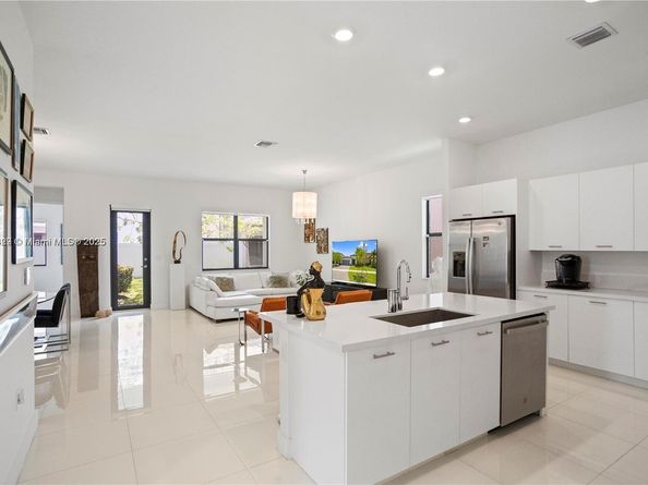 4407 SW 175th Ave, Miramar FL 33029