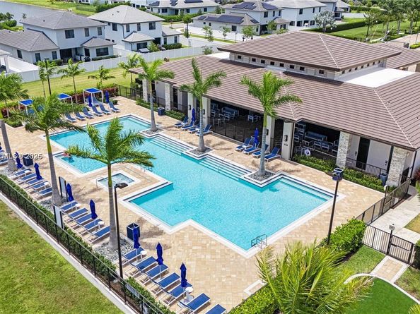 4407 SW 175th Ave, Miramar FL 33029