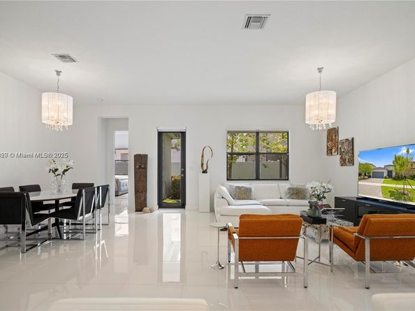 4407 SW 175th Ave, Miramar FL 33029