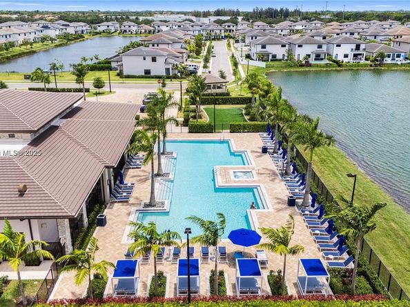 4407 SW 175th Ave, Miramar FL 33029