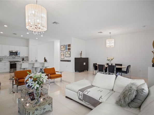 4407 SW 175th Ave, Miramar FL 33029