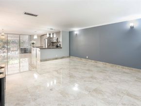 928 NE 27th Ave, Hallandale Beach FL 33009