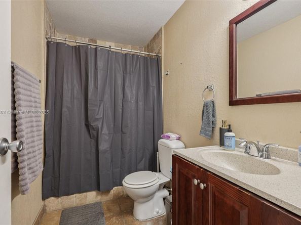 915 Riverside Dr 523, Coral Springs FL 33071