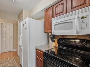 915 Riverside Dr 523, Coral Springs FL 33071