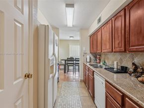 915 Riverside Dr 523, Coral Springs FL 33071