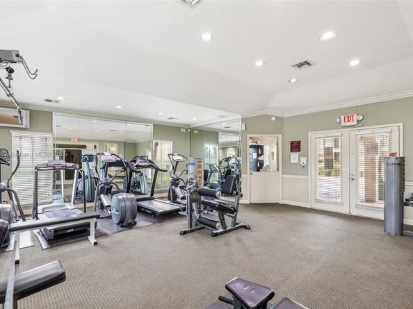 915 Riverside Dr 523, Coral Springs FL 33071