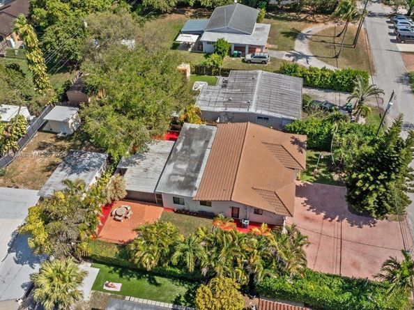 6385 SW 25th St, Miami FL 33155