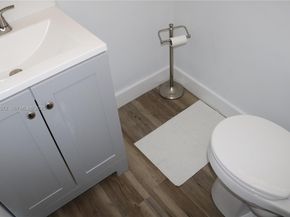 1301 NE 191st St F407, Miami FL 33179