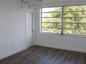 1301 NE 191st St F407, Miami FL 33179