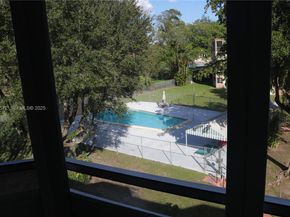 1301 NE 191st St F407, Miami FL 33179