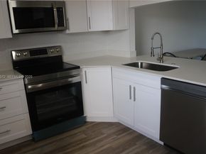 1301 NE 191st St F407, Miami FL 33179