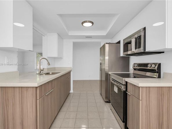 2851 W Golf Blvd, Pompano Beach FL 33064