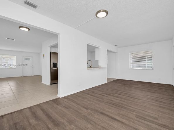 2851 W Golf Blvd, Pompano Beach FL 33064