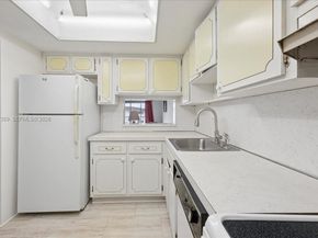 1200 Hillcrest Ct 315, Hollywood FL 33021