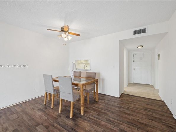 1200 Hillcrest Ct 315, Hollywood FL 33021