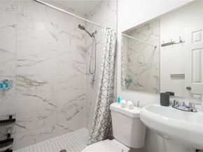 7400 SW 37th St, Miami FL 33155